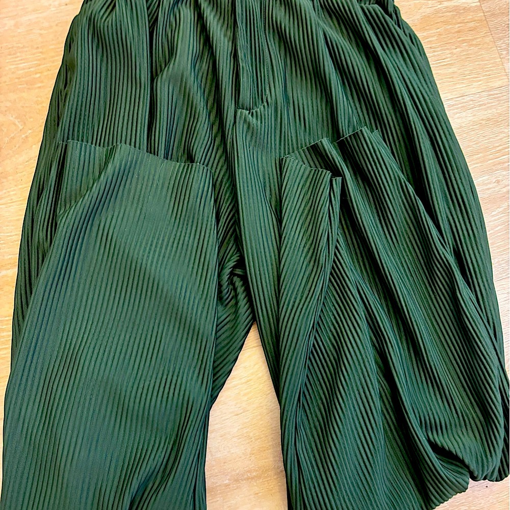 Zara Green Ribbed Trousers with Elastic Waistband